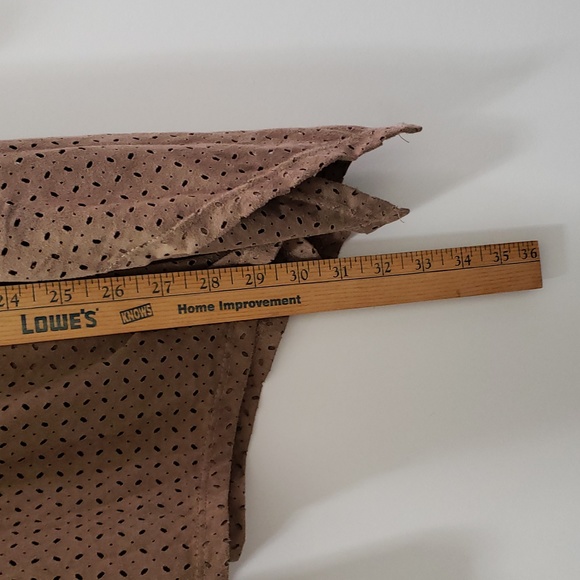 Made in USA Cal Style Soft & Comfortable No Iron Vegan Faux Suede Tunic Top - Picture 4 of 5